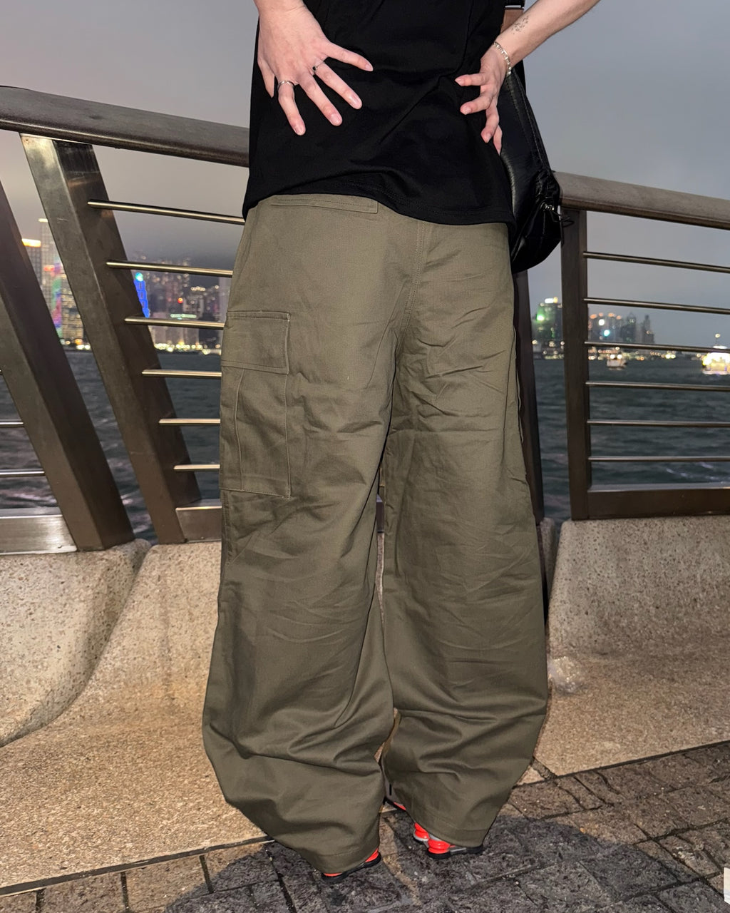 (in stock) banding parachute cargo pants