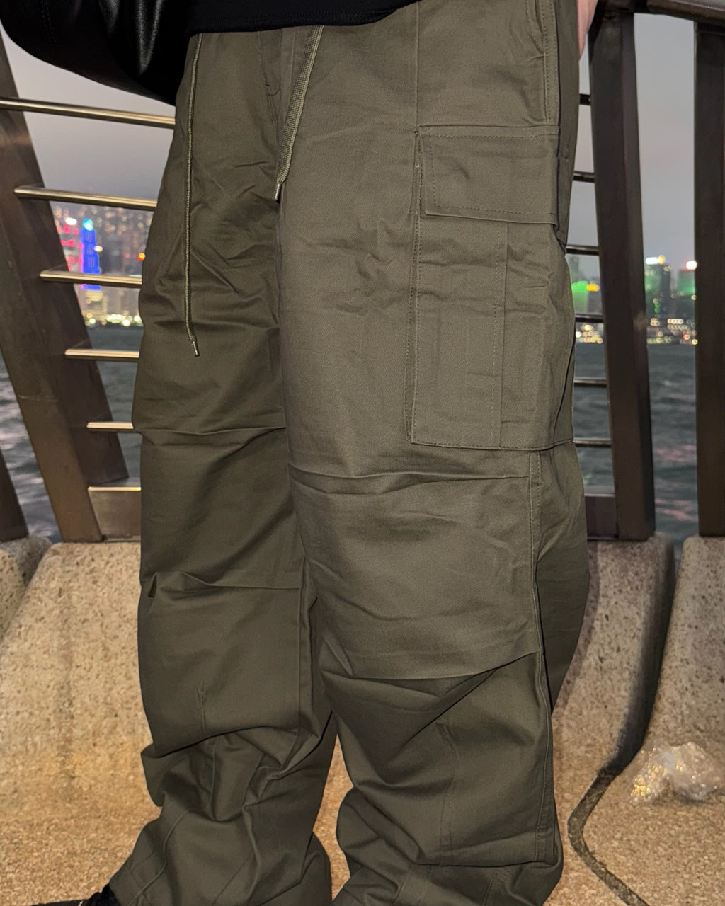 (in stock) banding parachute cargo pants