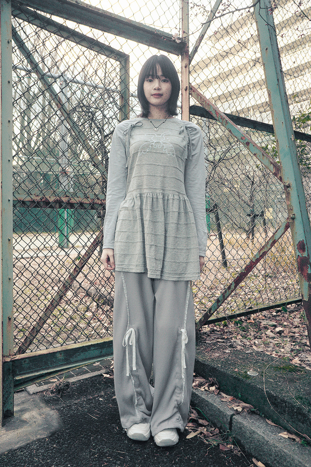 HUGYOURSKIN ANGEL PATCH RAGLAN DRESS (GREY)