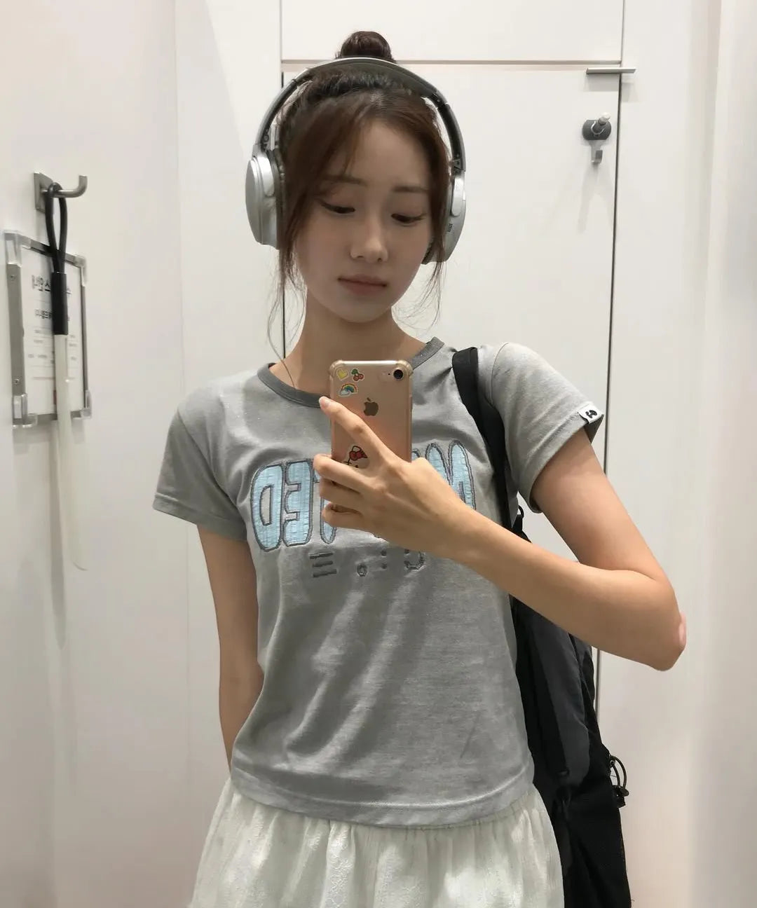 HUGYOURSKIN GLITTER MELTED TEE (GREY)
