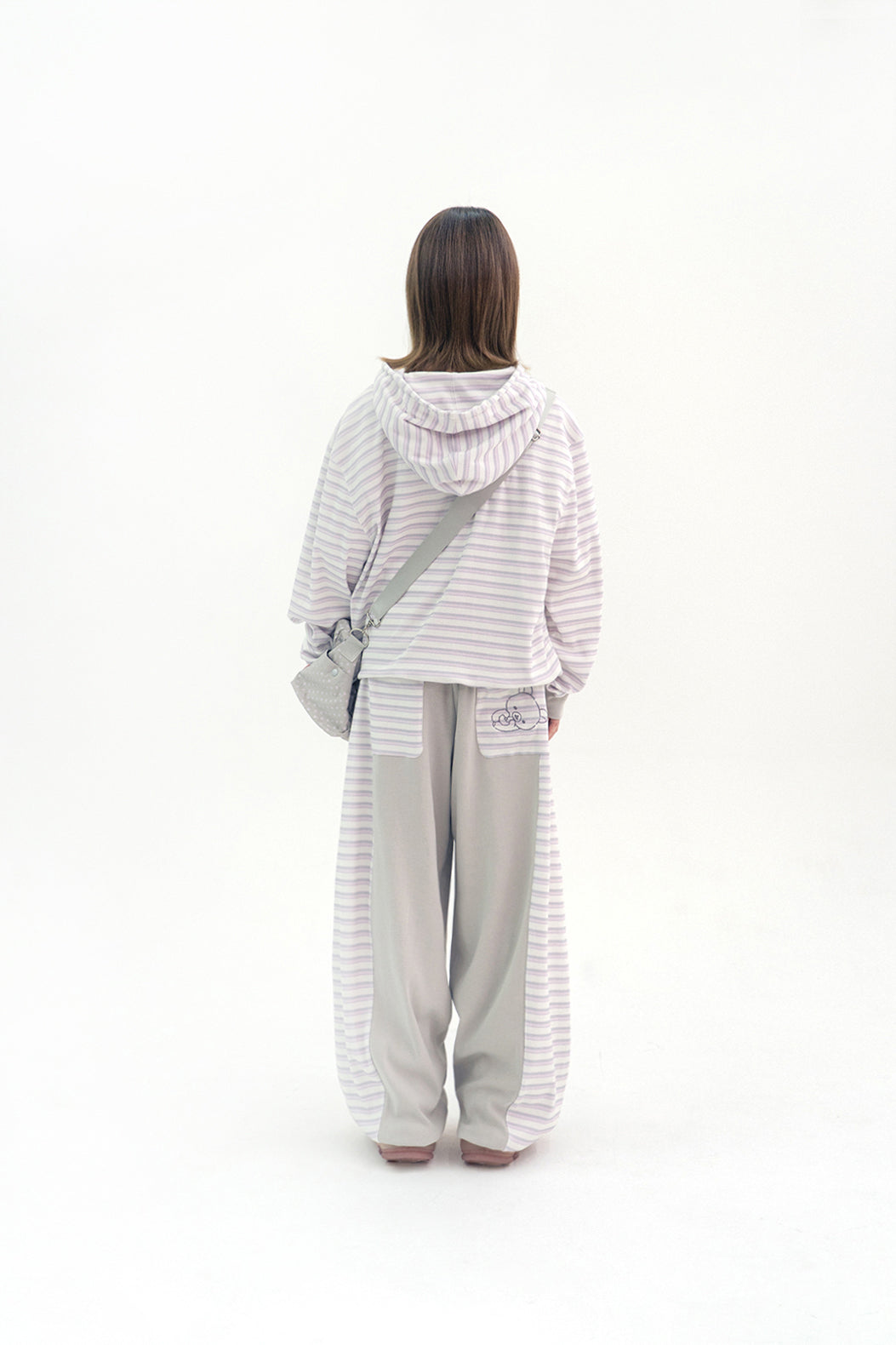 HUGYOURSKIN STRIPE KORILAKKUMA HOODIE ZIP-UP (PINK)
