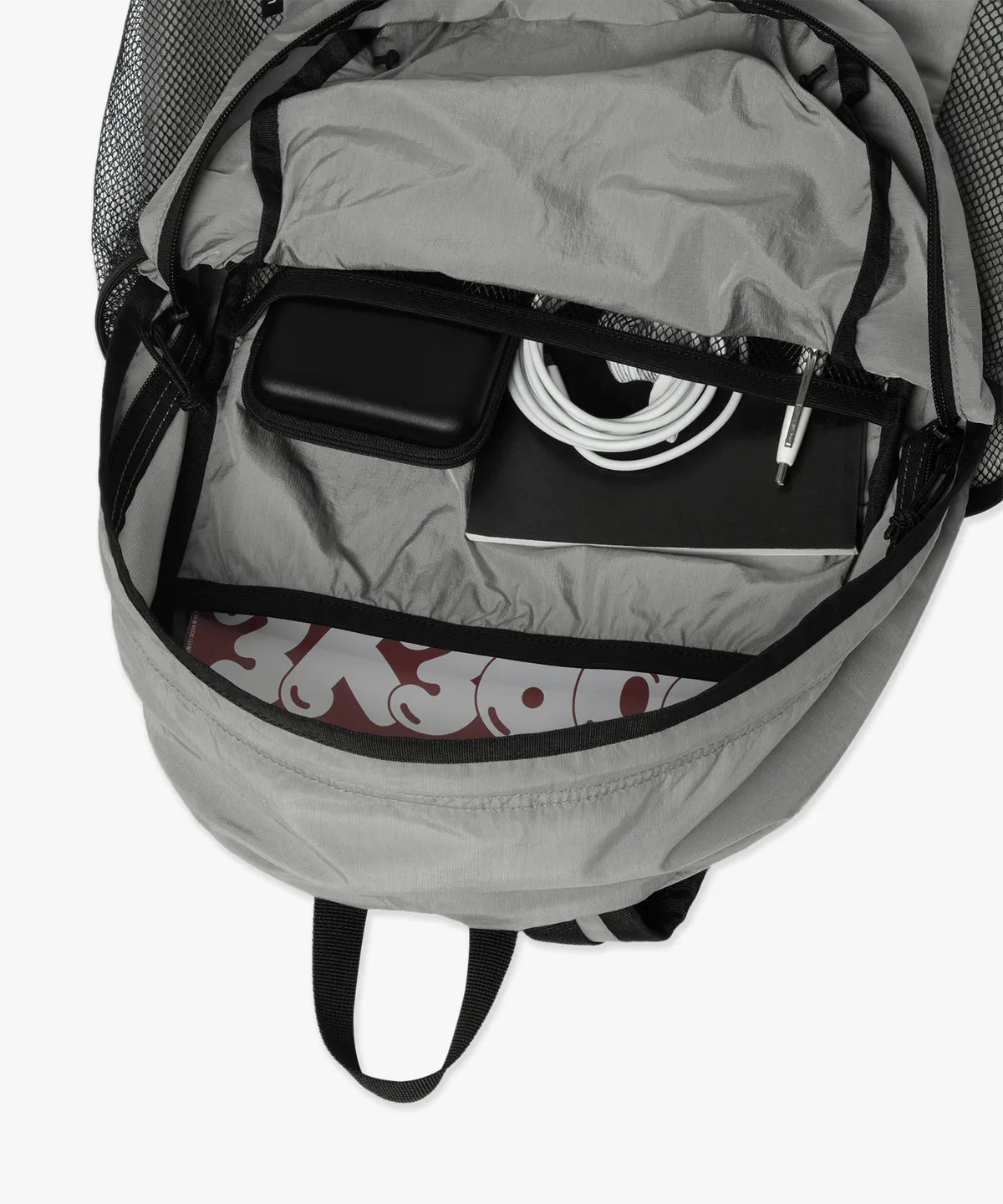 【𝘱𝘳𝘦-𝘰𝘳𝘥𝘦𝘳】LMC OVAL GLOBE STRING BACKPACK