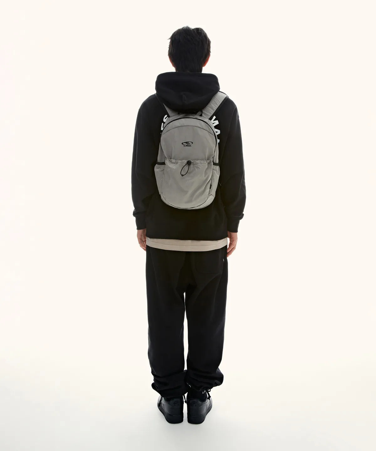 【𝘱𝘳𝘦-𝘰𝘳𝘥𝘦𝘳】LMC OVAL GLOBE RETINA BACKPACK
