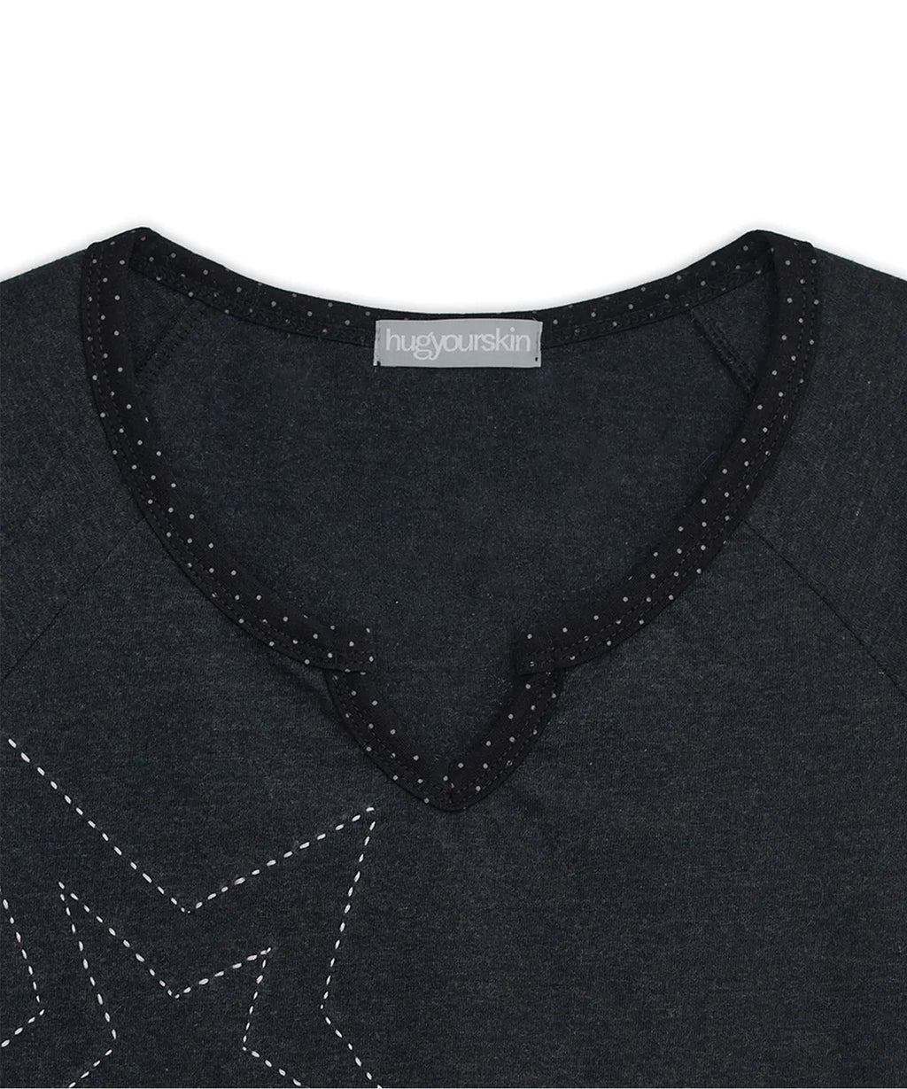 HUGYOURSKIN STAR STITCH TOP (CHARCOAL)