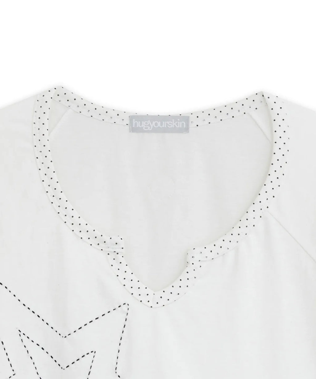 HUGYOURSKIN STAR STITCH TOP (WHITE)