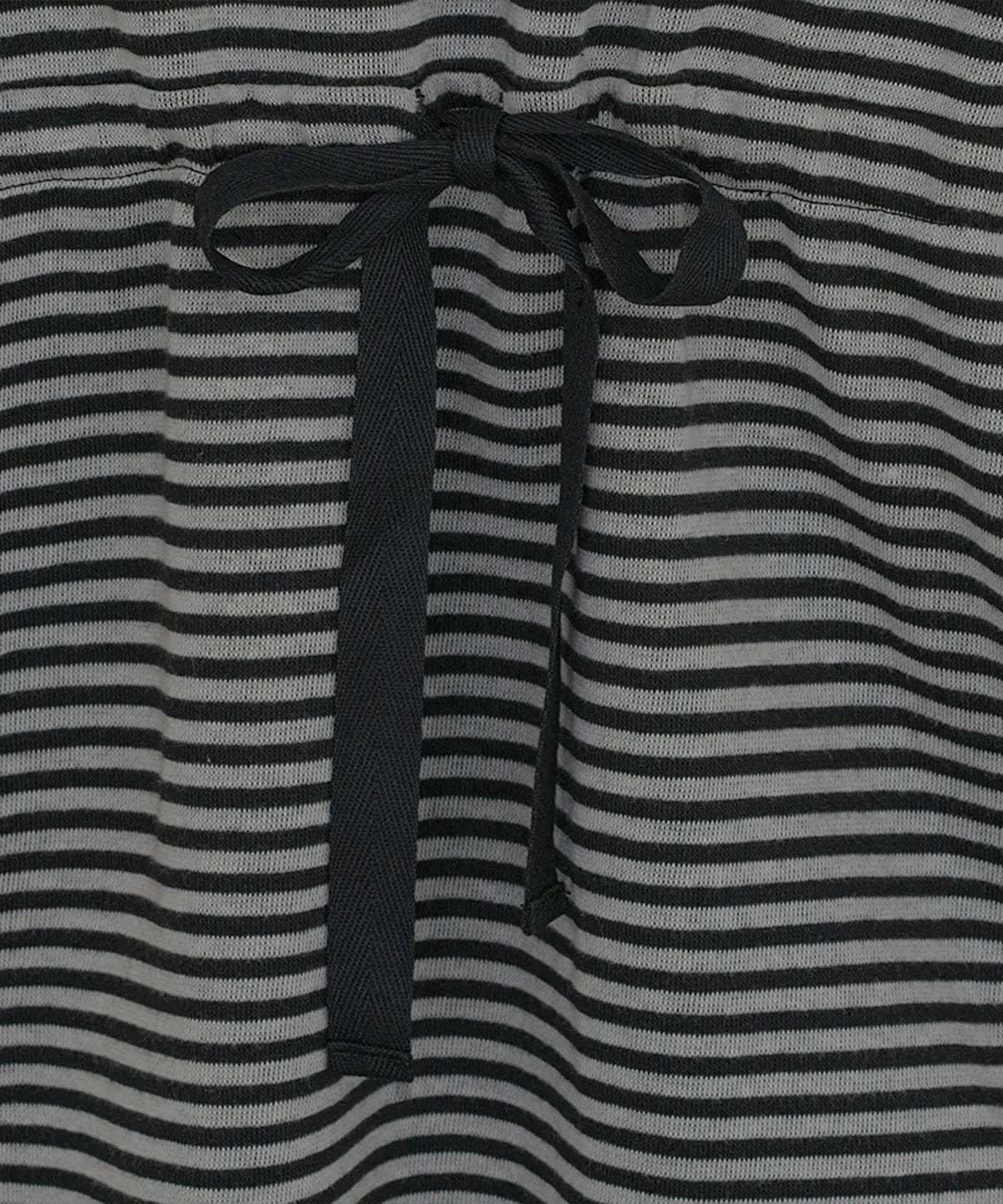 HUGYOURSKIN STRIPED BABYDOLL HOODIE (WHITE BLACK)