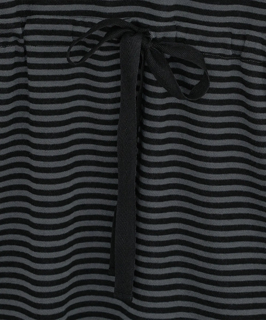 HUGYOURSKIN STRIPED BABYDOLL HOODIE (CHARCOAL)