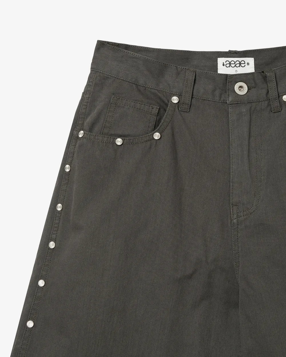 AEAE STUD SHORTS (CHOCOLATE)