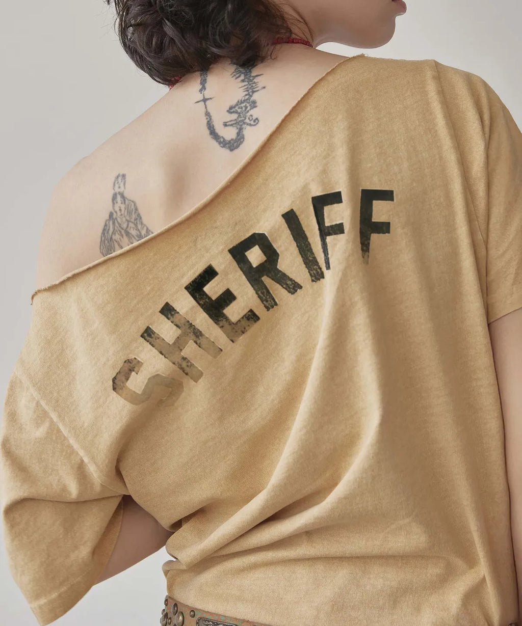 【𝘱𝘳𝘦-𝘰𝘳𝘥𝘦𝘳】SCULPTOR Sheriff Cut Out Tee Yellow