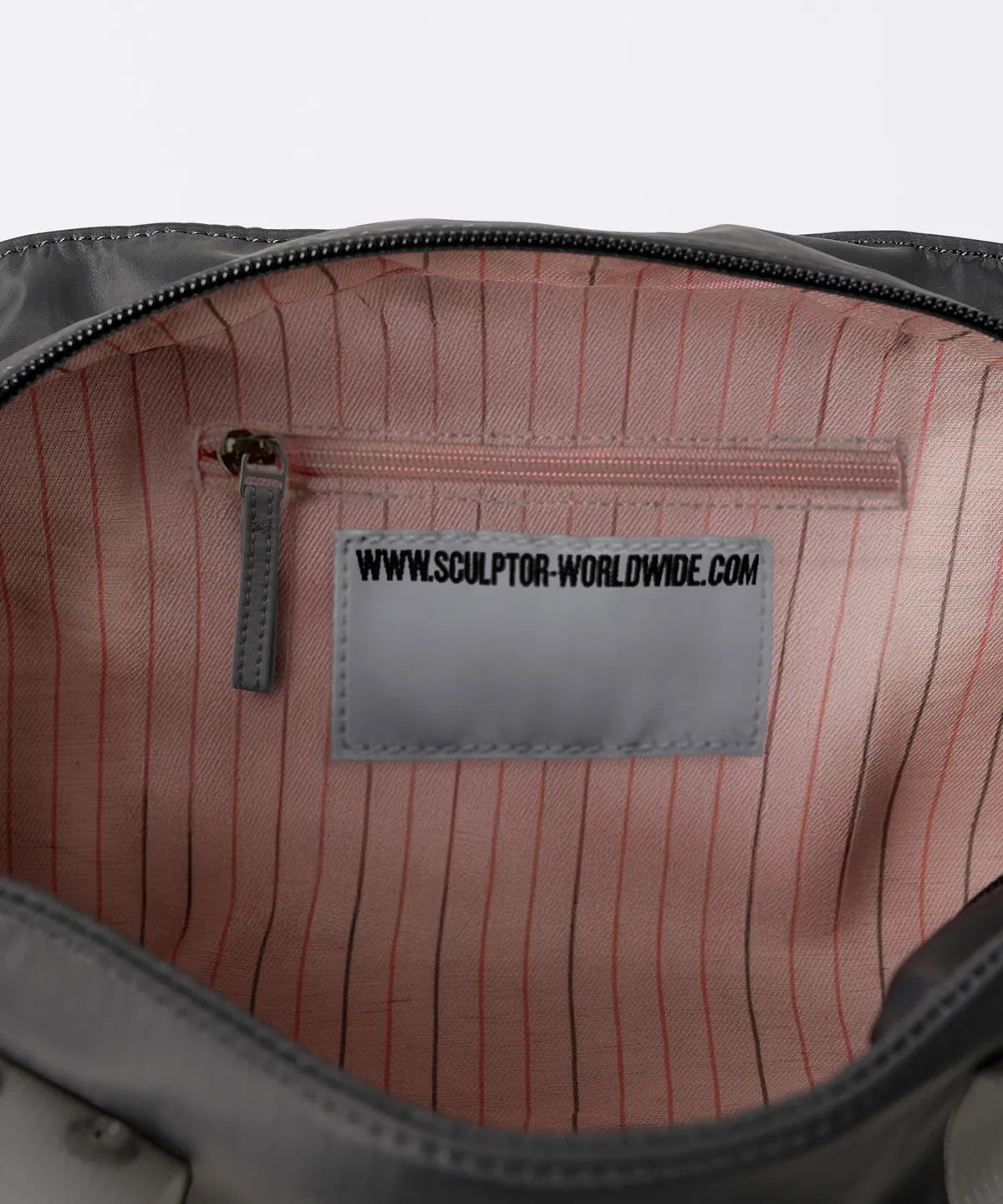 【𝘱𝘳𝘦-𝘰𝘳𝘥𝘦𝘳】SCULPTOR Local Angel Gym Bag (3 colors)