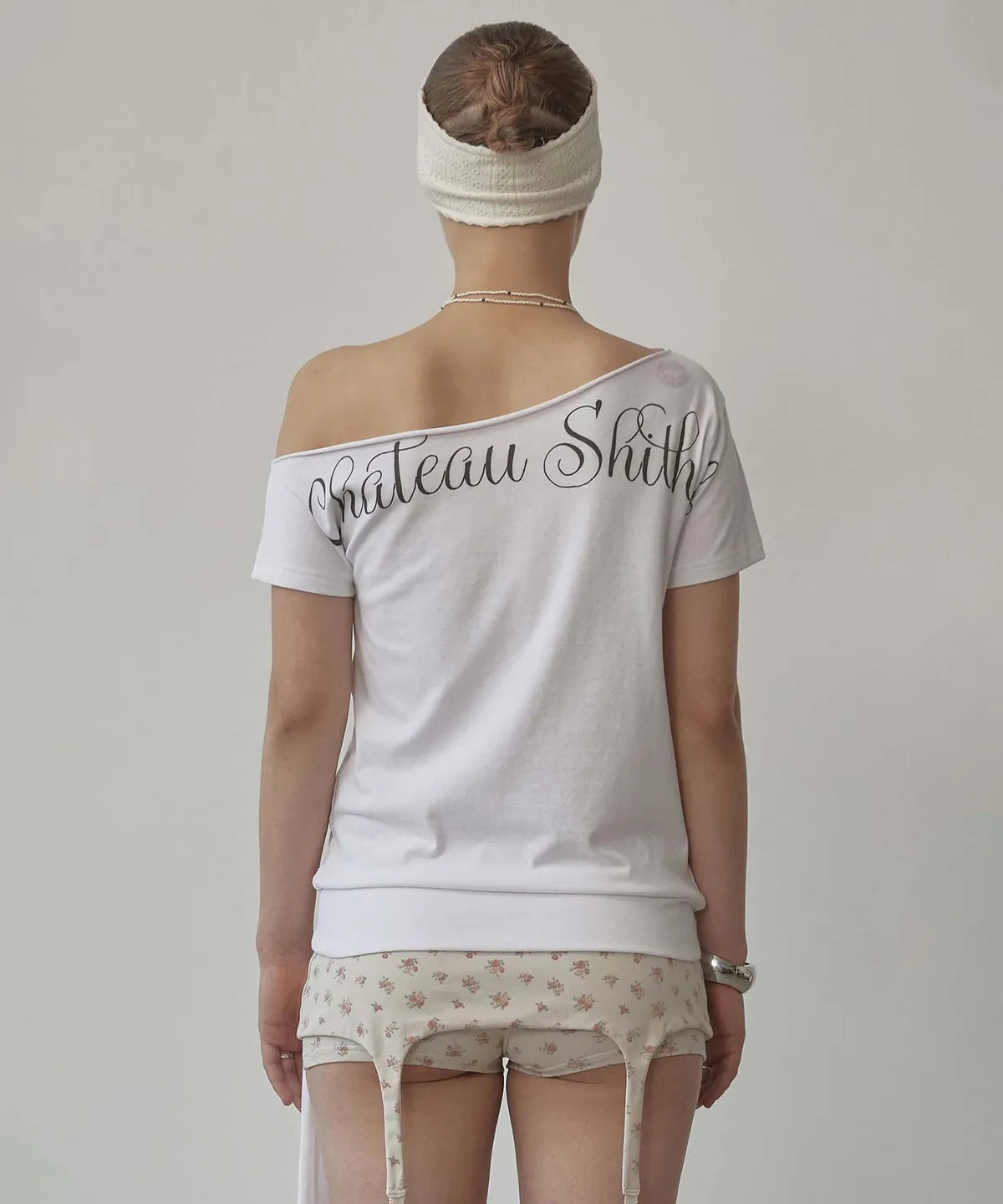 【𝘱𝘳𝘦-𝘰𝘳𝘥𝘦𝘳】SCULPTOR Chateau Shithole Tie Tee White