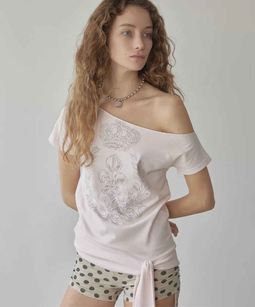 【𝘱𝘳𝘦-𝘰𝘳𝘥𝘦𝘳】SCULPTOR Chateau Shithole Tie Tee Pale Pink