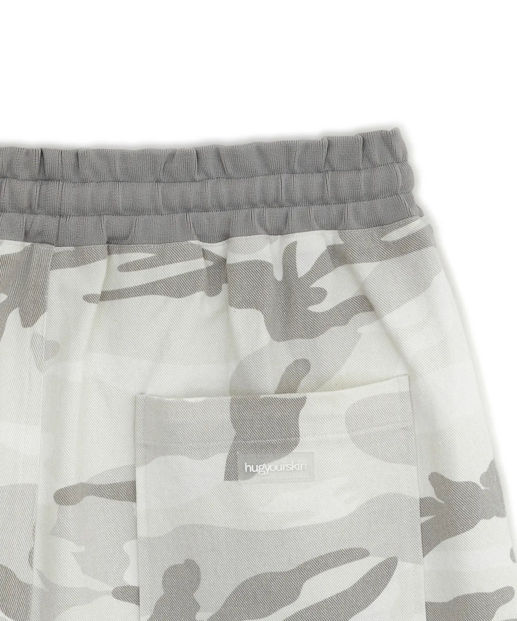 HUGYOURSKIN CAMO KORILAKKUMA BERMUDA PANTS (GREY)