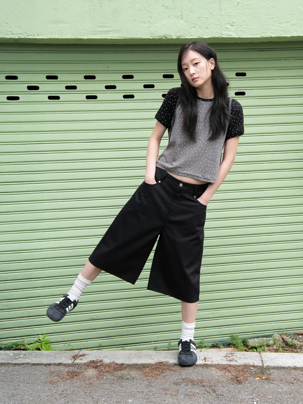 【𝘱𝘳𝘦-𝘰𝘳𝘥𝘦𝘳】OAFISH Mini Star Raglan T-Shirt (Charcoal)