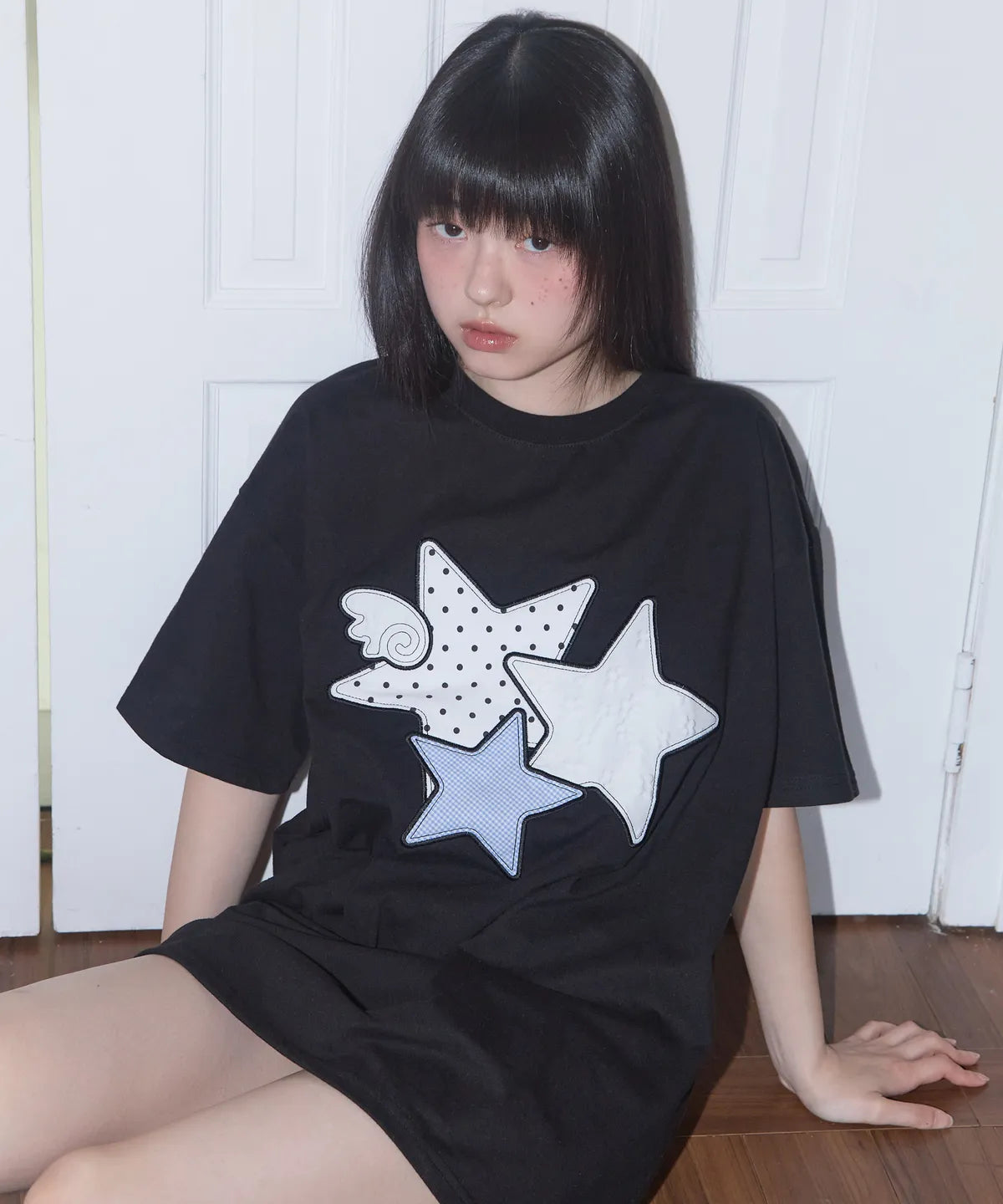 【𝘱𝘳𝘦-𝘰𝘳𝘥𝘦𝘳】FANCY CLUB MIX STAR ANGEL PATCH TEE (BLACK)