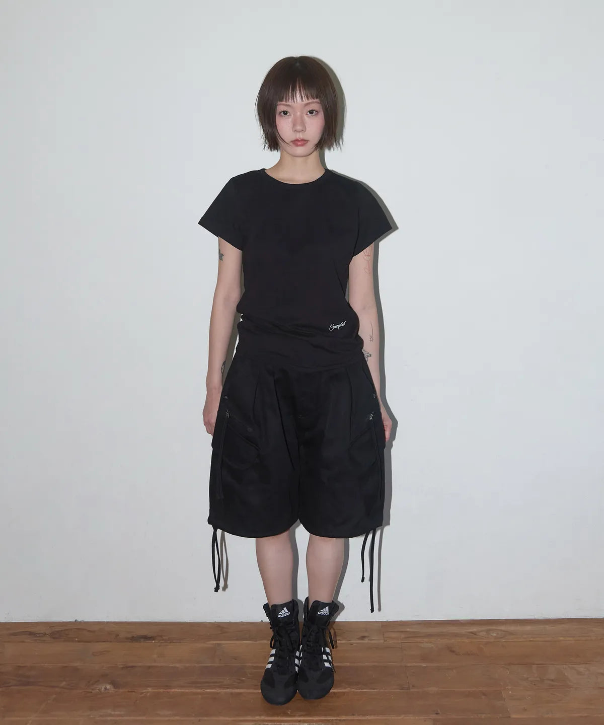 【𝘱𝘳𝘦-𝘰𝘳𝘥𝘦𝘳】FANCY CLUB Rivers of Heaven Crop Tee (BLACK)