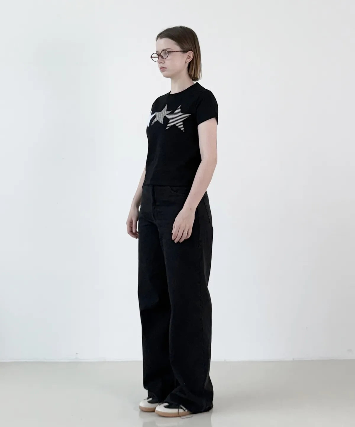 【𝘱𝘳𝘦-𝘰𝘳𝘥𝘦𝘳】DENAGE Vintage Three Star Patch Logo Crop Tee Black 0387