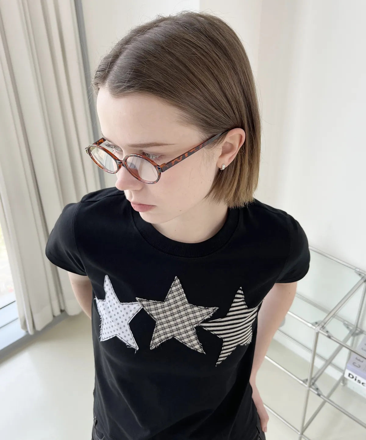 【𝘱𝘳𝘦-𝘰𝘳𝘥𝘦𝘳】DENAGE Vintage Three Star Patch Logo Crop Tee Black 0387