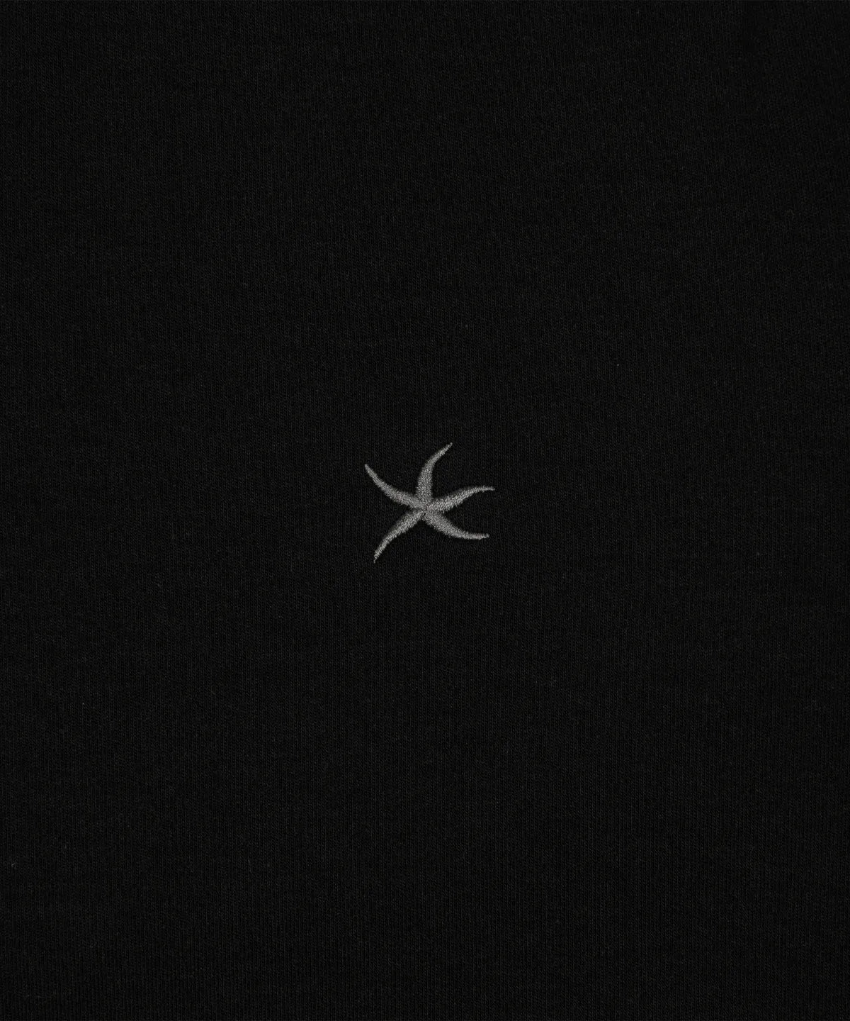 TCM twist button long sleeve (black)