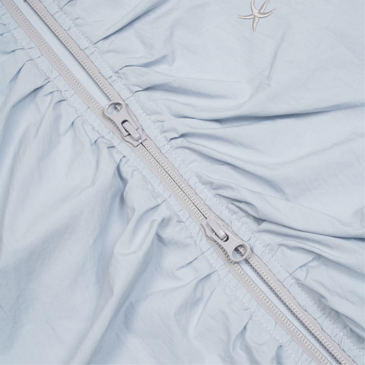 TCM SHIRRING HALF WINDSTOPER (SKY BLUE/GREY)