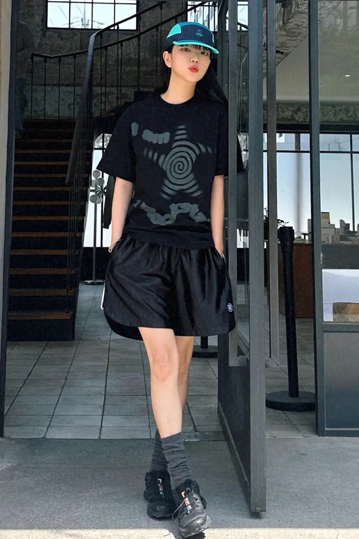 【𝘱𝘳𝘦-𝘰𝘳𝘥𝘦𝘳】Webhouse Twister Rockstar Tee (Black)